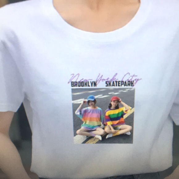 Women brand new T-short - Picture 7 of 7